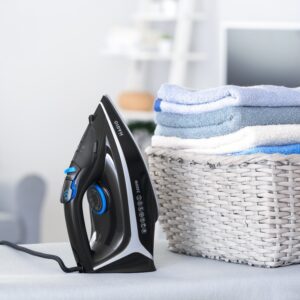 Steam Iron MG-130